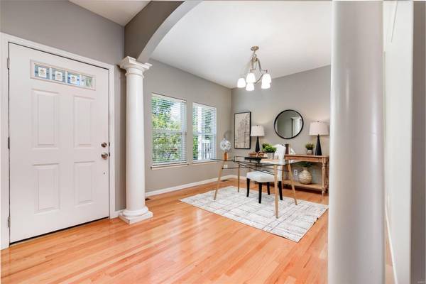 404 N Sarah ST, St Louis, MO 63108