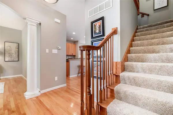 404 N Sarah ST, St Louis, MO 63108