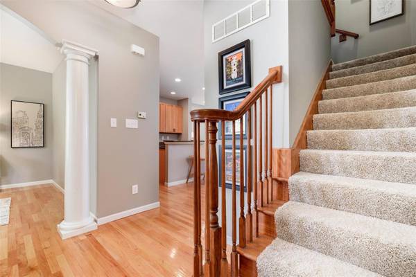 404 N Sarah ST, St Louis, MO 63108