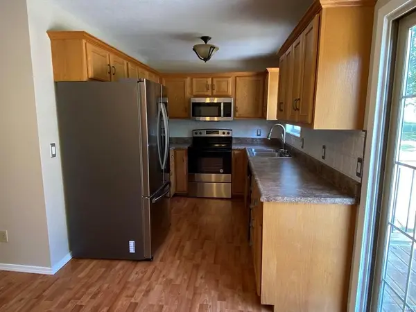 2609 W Susan Place, Poplar Bluff, MO 63901