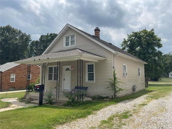 808 S 2nd ST, Gillespie, IL 62033