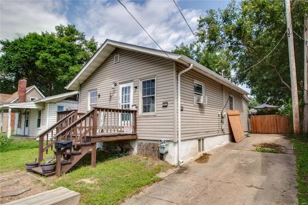 609 Stowell AVE, Alton, IL 62002