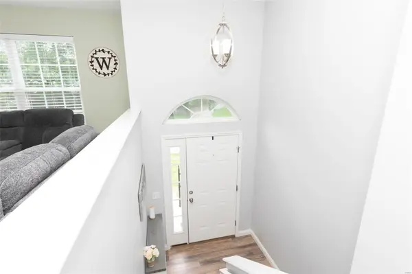 157 Hickory Dale DR, St Charles, MO 63304