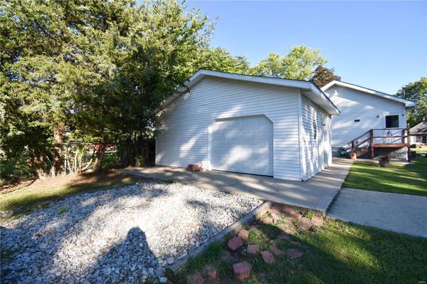 421 Elm ST, Gillespie, IL 62033