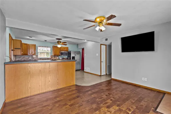 202 Saint Margaret LN, O'fallon, MO 63366