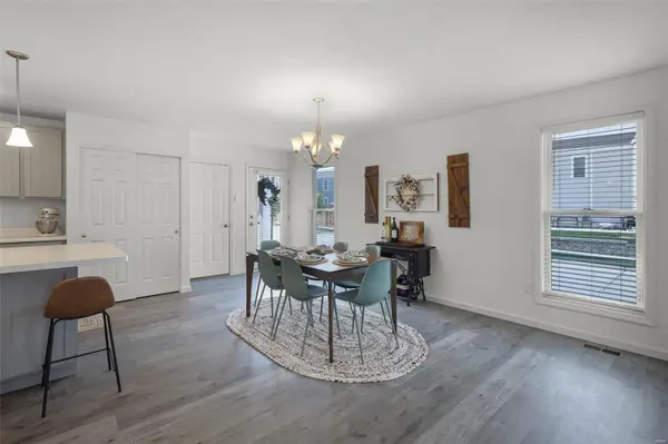 100 Freehold Rock WAY, St Charles, MO 63301