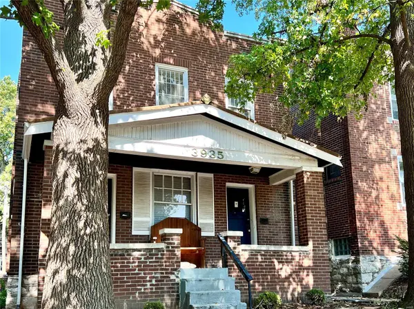 3935 Potomac ST, St Louis, MO 63116