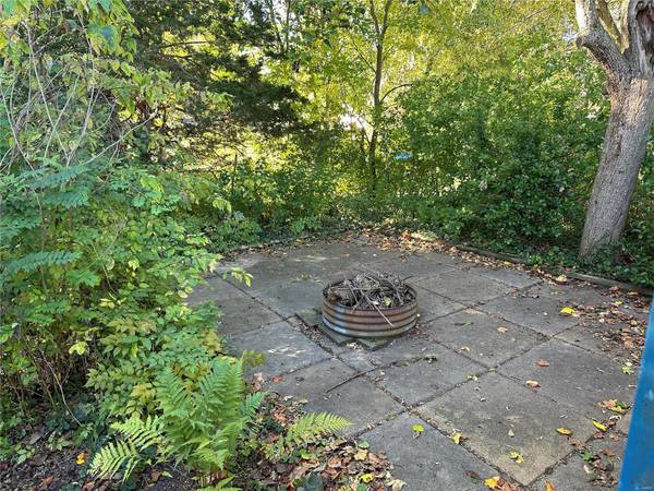530 E Edwards ST, Litchfield, IL 62056