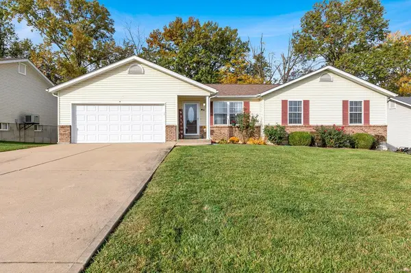97 Robin Hood DR, Troy, MO 63379