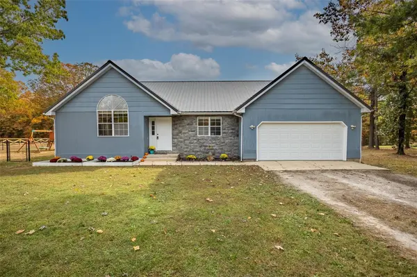 13964 Hickory DR, Plato, MO 65552