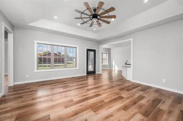 2601 M- UNIVERSITY BLVD, Mountain Grove, MO 65711