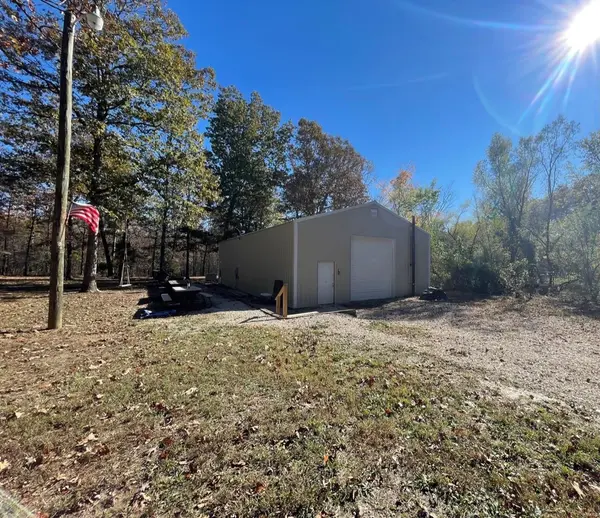 866 Carter 310, Ellsinore, MO 63937