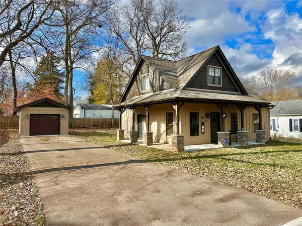 511 S A ST, Farmington, MO 63640