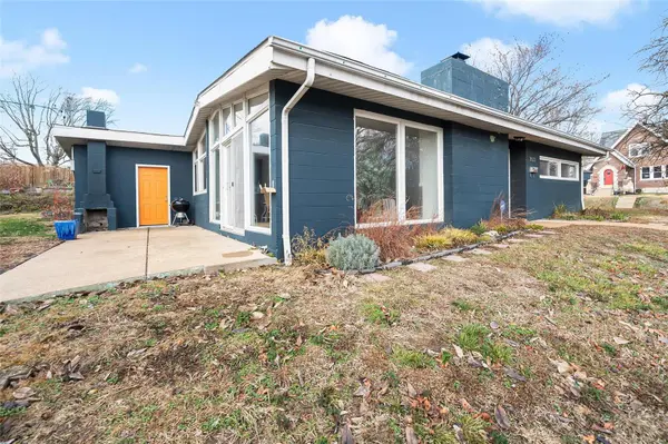 3533 Oak Hill AVE, St Louis, MO 63116