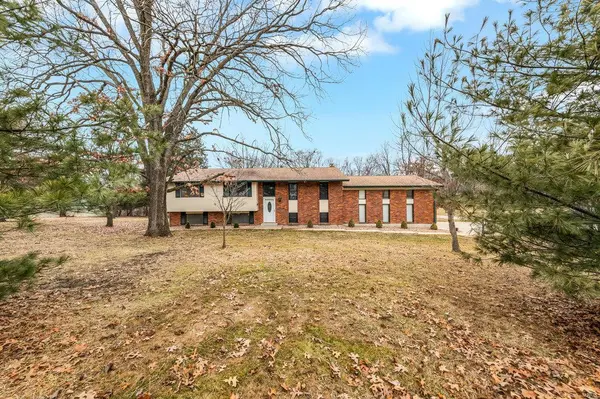 617 Independence RD, Weldon Spring, MO 63304