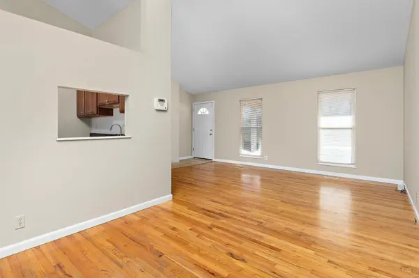 1395 Derhake RD, Florissant, MO 63033