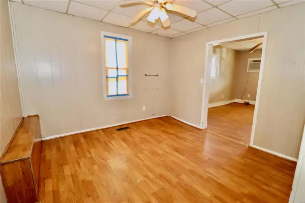 547 W Hayes ST, Lebanon, MO 65536