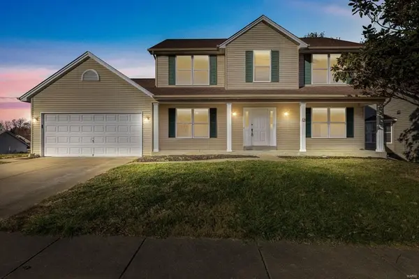1821 Basket Oak DR, St Charles, MO 63303