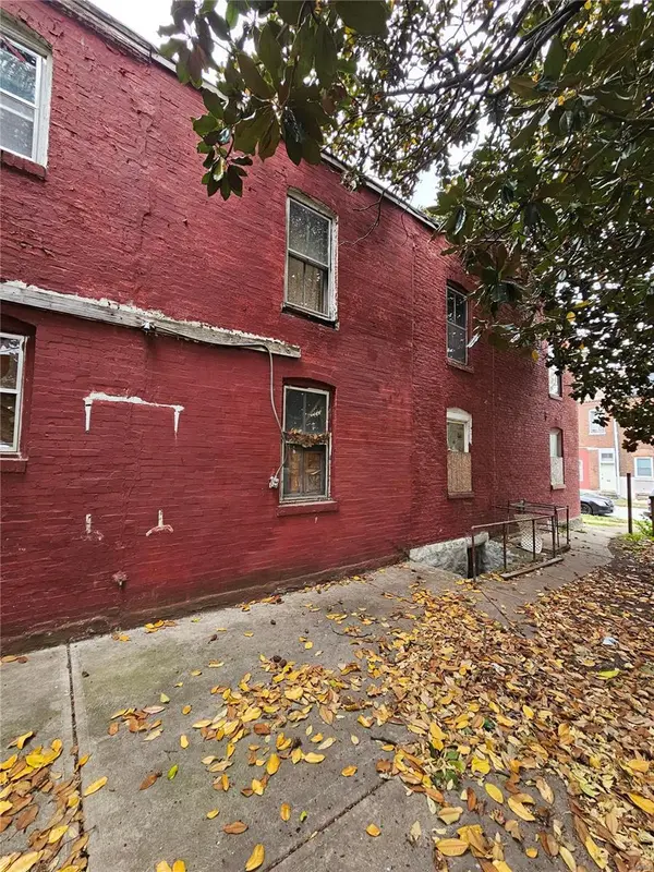 6901 Pennsylvania AVE, St Louis, MO 63111