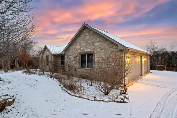 208 Calvey Crossing LN, Robertsville, MO 63072