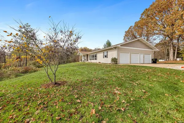 22339 Glen Ellen CV, Warrenton, MO 63383