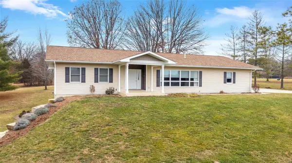 22339 Glen Ellen CV, Warrenton, MO 63383