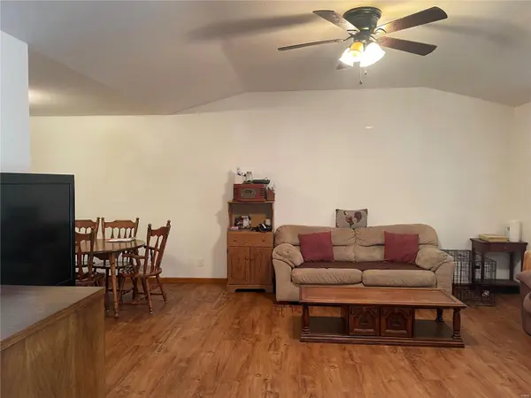 1608 Woodhill DR, Lebanon, MO 65536