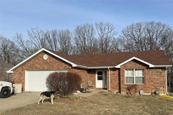 1608 Woodhill DR, Lebanon, MO 65536