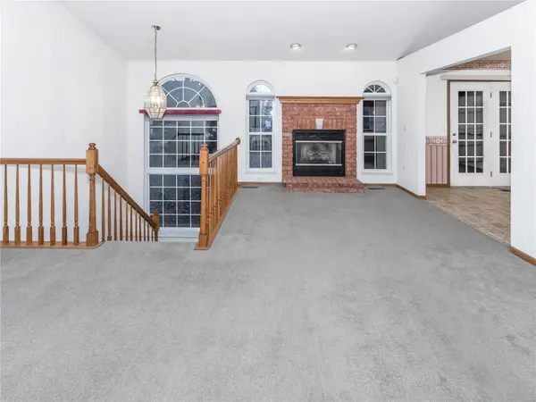 7521 S Ridge CT, Maryville, IL 62062