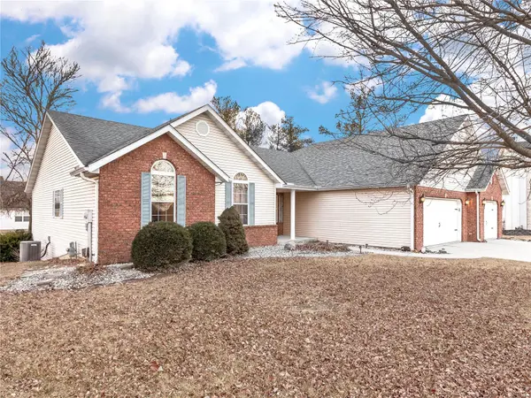 7521 S Ridge CT, Maryville, IL 62062