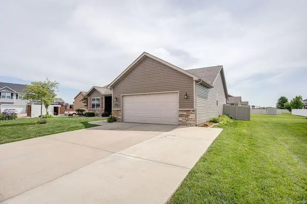 836 Tanzanite LN, Mascoutah, IL 62258