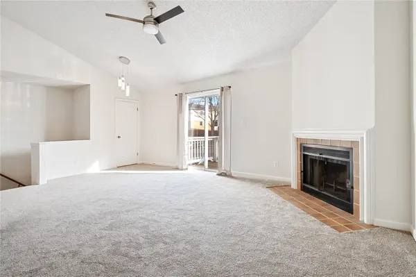 1429 Peacock LN, Brentwood, MO 63144