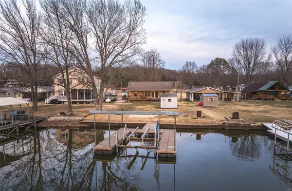 2261 Lakeshore DR, Cuba, MO 65453