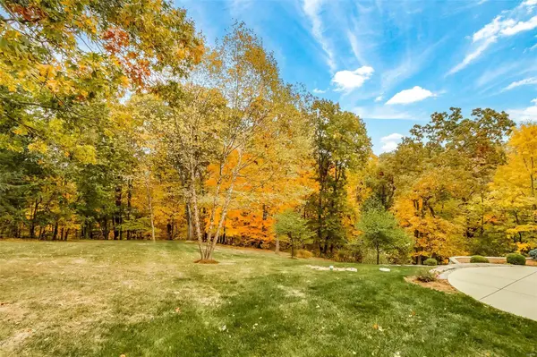 145 Coyote Crest LN, Augusta, MO 63332