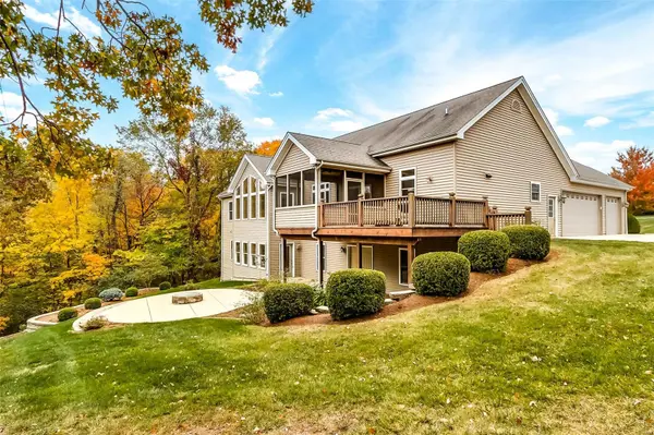 145 Coyote Crest LN, Augusta, MO 63332