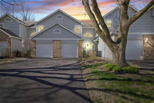 12039 Autumn Lakes DR #165, Maryland Heights, MO 63043