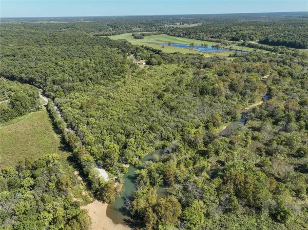 9273 Otter Drive, Neosho, MO 64850