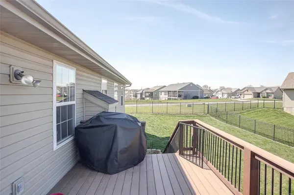 1861 Wellington LN, Maryville, IL 62062