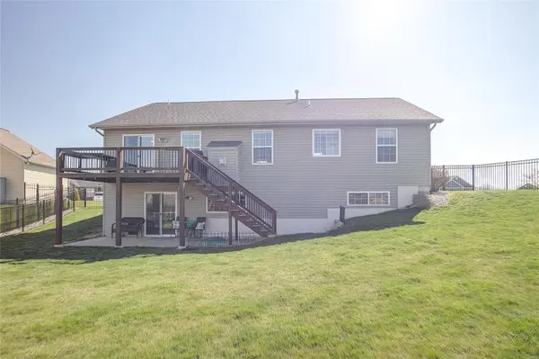 1861 Wellington LN, Maryville, IL 62062