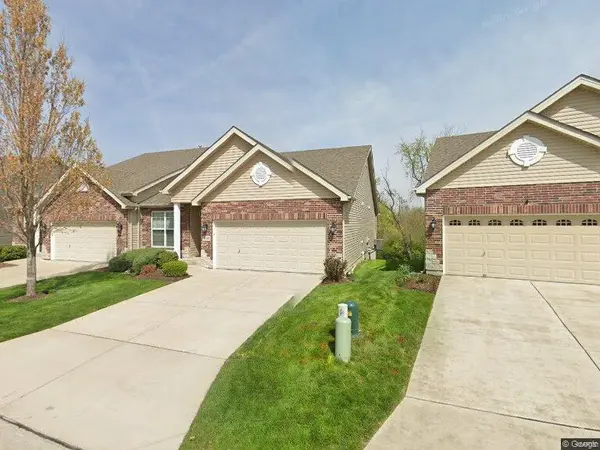 3041 Arbor Station CT, Ballwin, MO 63021
