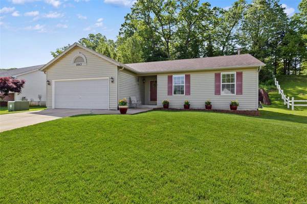 1063 Schumacher RD,  Fenton,  MO 63026