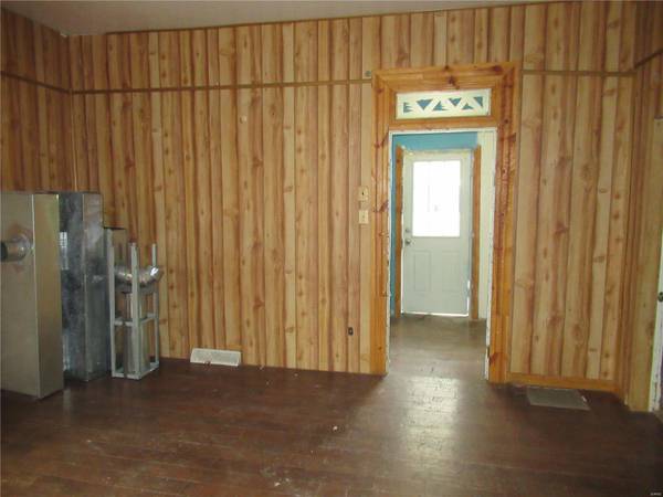 101 S Gum ST, Campbell Hill, IL 62916