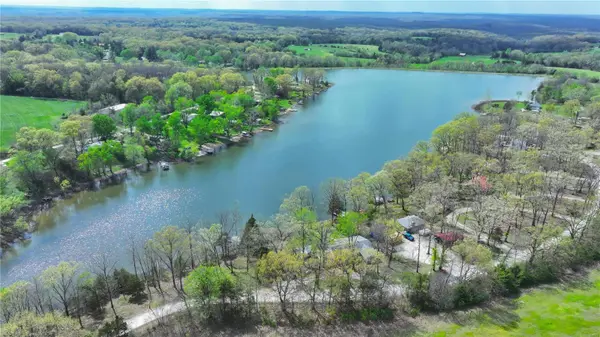 4520 Northlake DR, De Soto, MO 63020