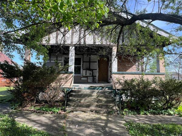 414 W Walnut, Gillespie, IL 62033