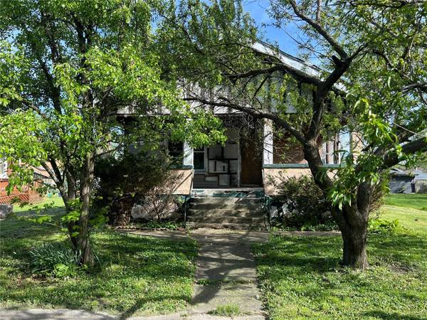 414 W Walnut, Gillespie, IL 62033
