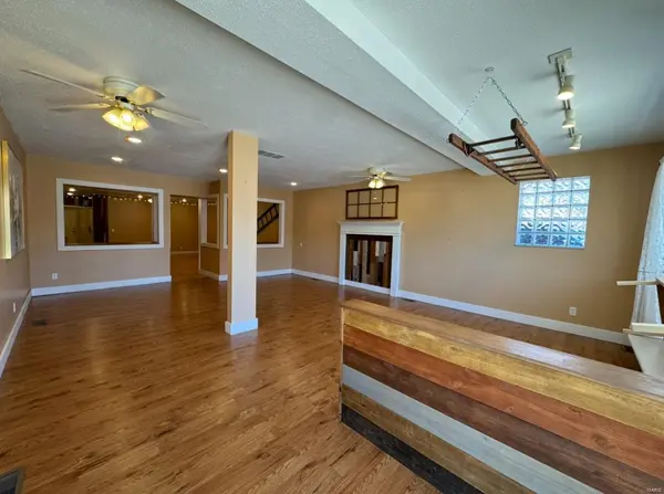 75 N Main ST, St Clair, MO 63077