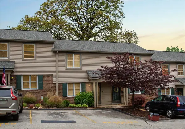 1747 Canary CV,  Brentwood,  MO 63144
