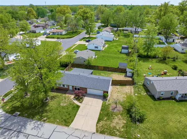 508 Mona DR, O'fallon, MO 63366