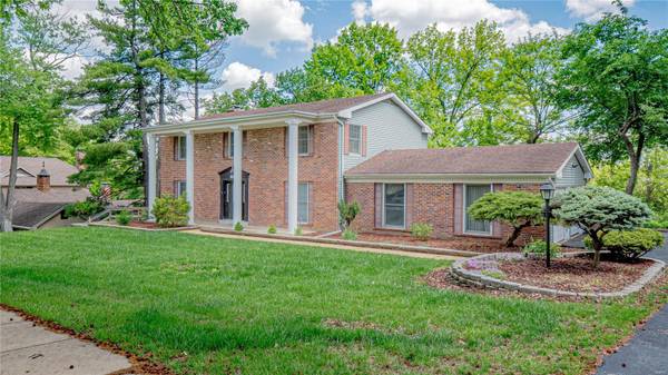 1532 Yarmouth Point DR, Chesterfield, MO 63017