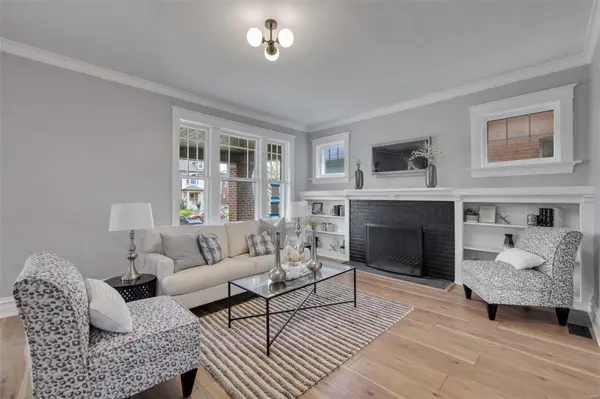5942 Waterman BLVD, St Louis, MO 63112